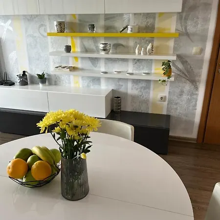 Apartment Marvi With Private Parking Place
