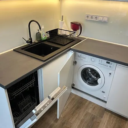 Marvi With Private Parking Place *