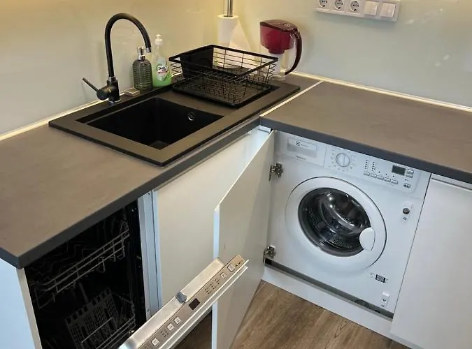 Marvi With Private Parking Place *